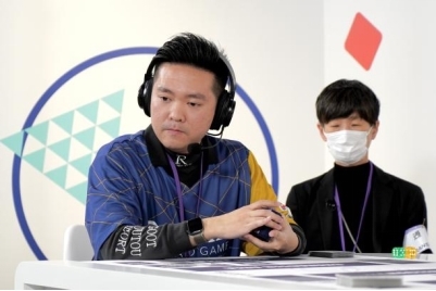 《航海王卡牌对战》世界赛巅峰对决：大陆选手阿保夺冠，独特简体中文冠军卡加冕！(航海王卡牌对战)